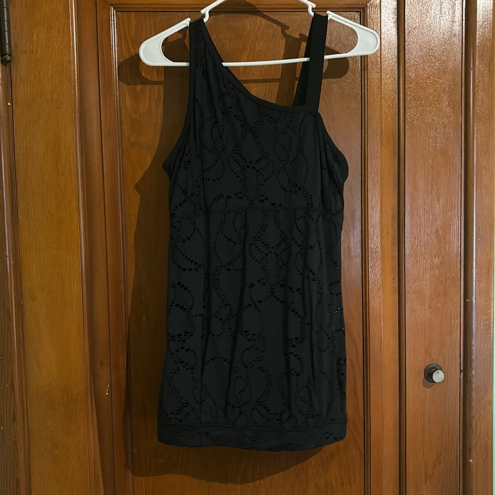 Lole black asymmetrical tank top